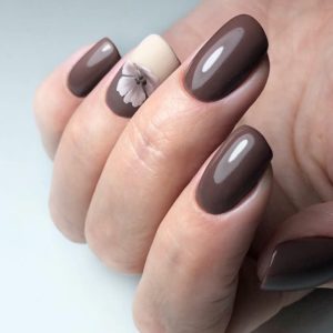 Маникюр цвета кофе на ногти средней длины